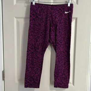 Nike cropped leggings